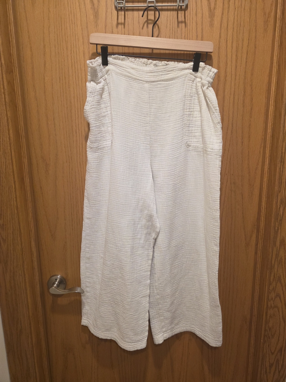 Wide-Leg Crinkle Cotton Pants in Cream